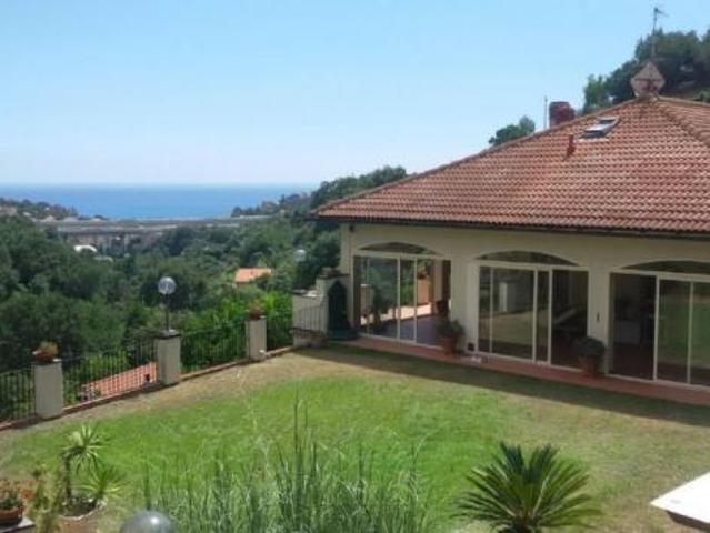 Villa in vendita a Celle Ligure