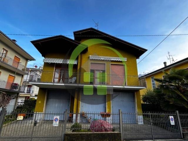Villa in vendita a Cene BG