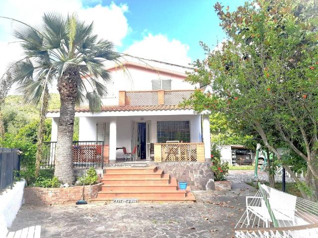 Villa in vendita a Centola SA