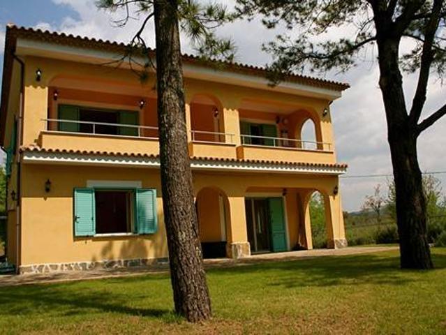 Villa in vendita a Centola SA