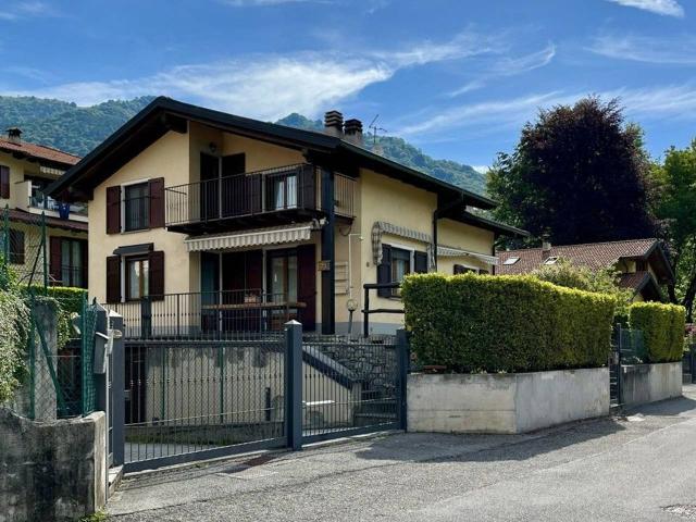 Villa in vendita a Centro Valle Intelvi