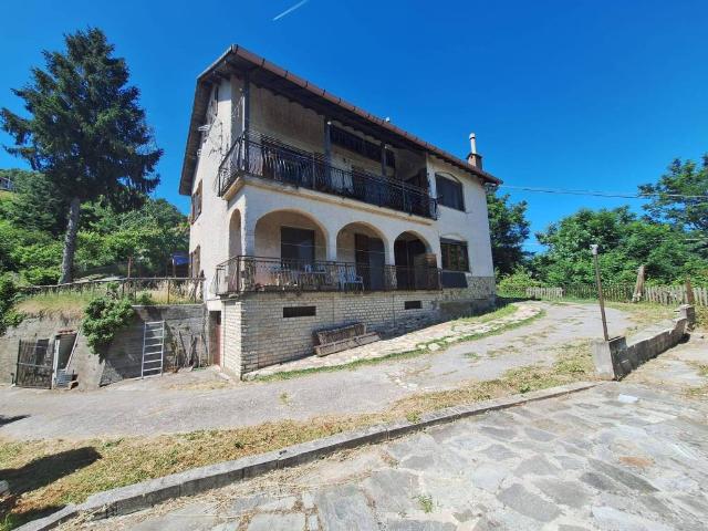 Villa in vendita a Ceranesi GE