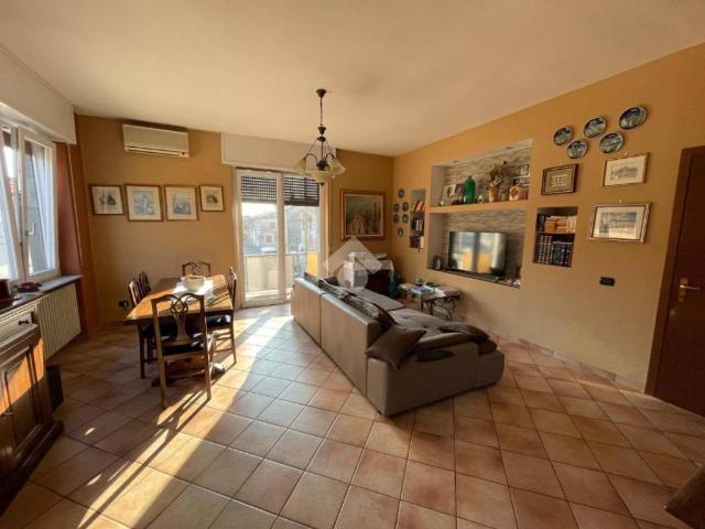 Villa in vendita a Cerano NO