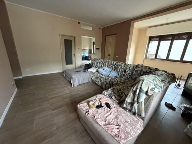 Villa in vendita a Cerano NO