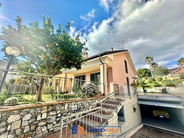 Villa in vendita a Ceriale SV