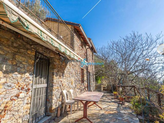 Villa in vendita a Ceriana IM