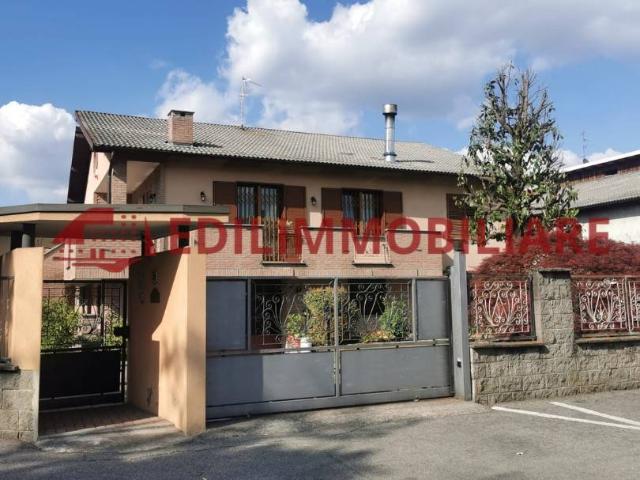 Villa in vendita a Ceriano Laghetto MB