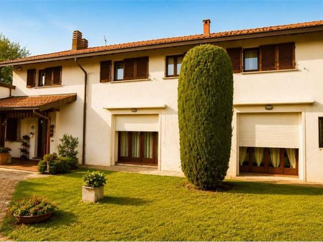 Villa in vendita a Ceriano Laghetto MB