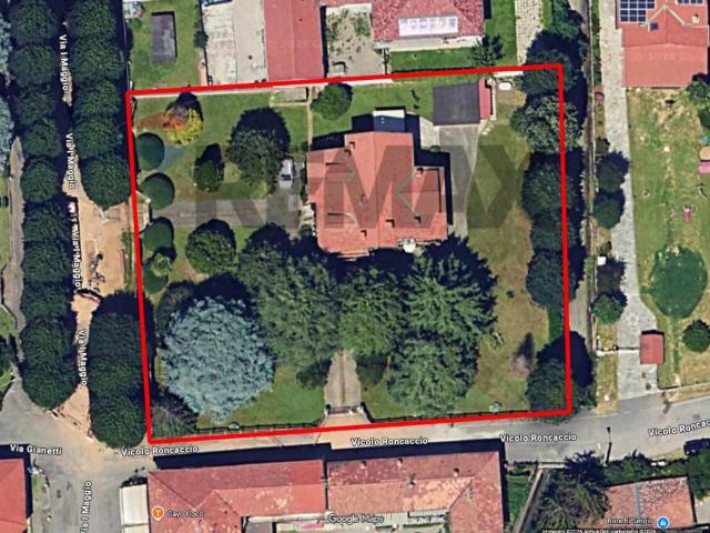 Villa in vendita a Ceriano Laghetto MB