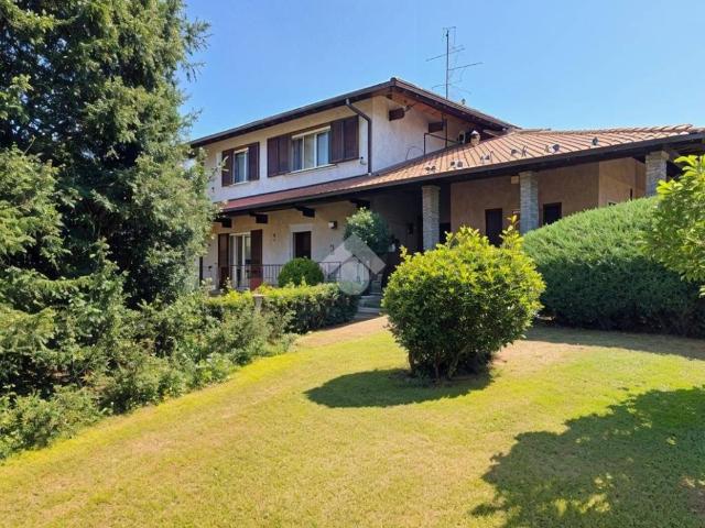 Villa in vendita a Cermenate CO