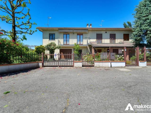 Villa in vendita a Cerro al Lambro MI