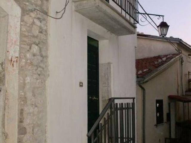 Villa in vendita a Cerro al Volturno IS