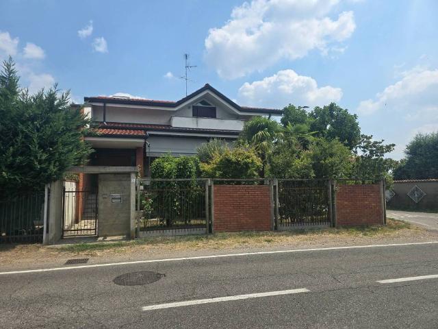 Villa in vendita a Cerro Maggiore MI