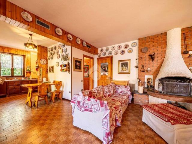 Villa in vendita a Cerro Veronese VR