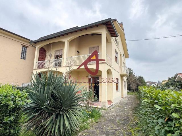 Villa in vendita a Cerreto Guidi FI