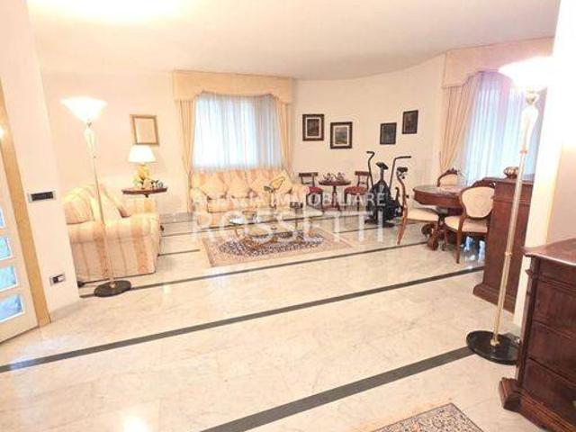 Villa in vendita a Cerreto Guidi FI