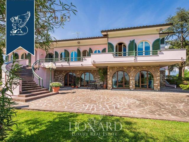 Villa in vendita a Cerreto Guidi FI