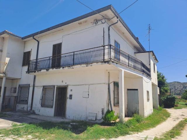 Villa in vendita a Cervaro FR