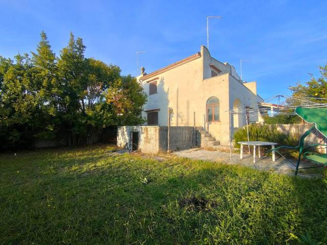 Villa in vendita a Cerveteri RM