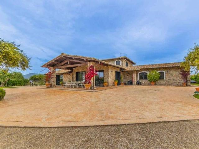 Villa in vendita a Cerveteri RM