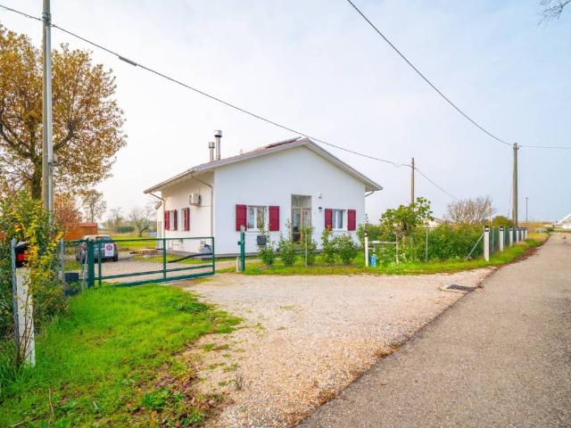 Villa in vendita a Cervia RA