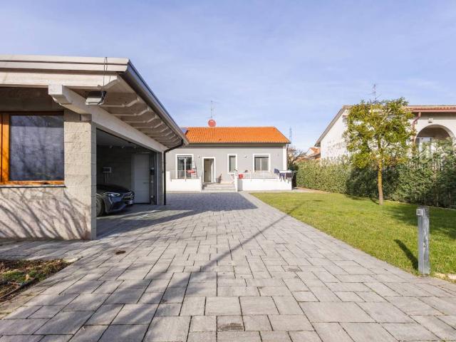 Villa in vendita a Cesano Maderno MB