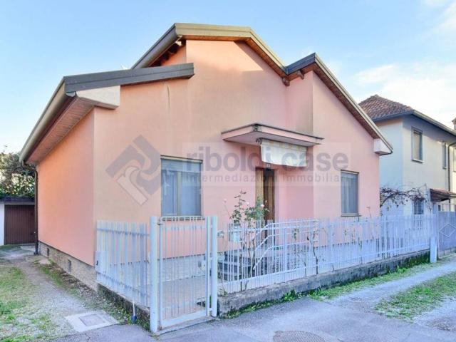 Villa in vendita a Cesano Maderno MB