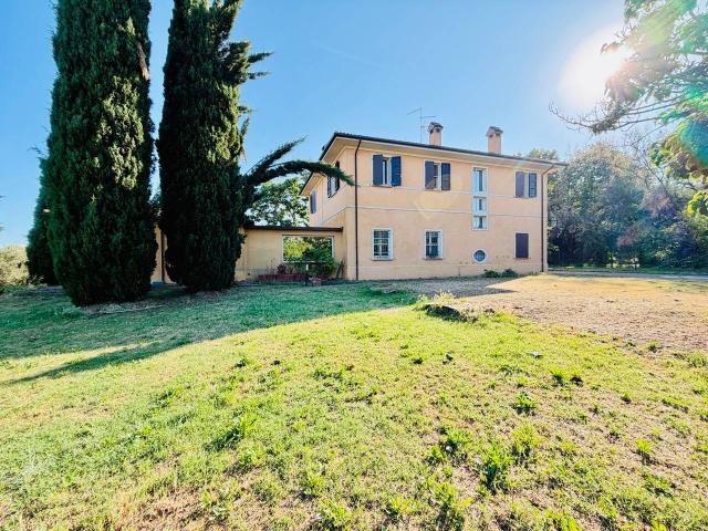 Villa in vendita a Cesena