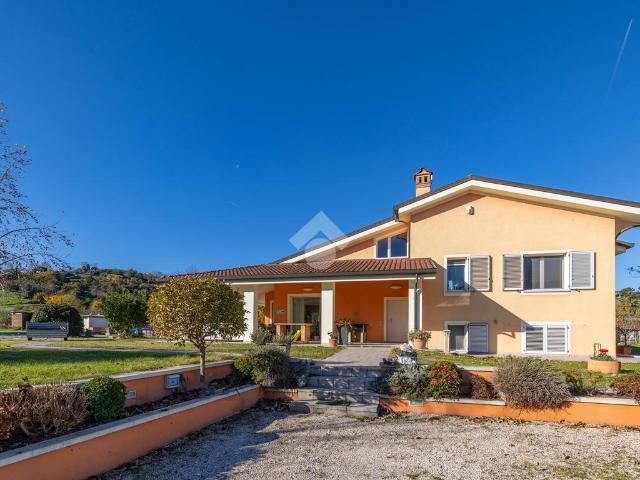 Villa in vendita a Cesena