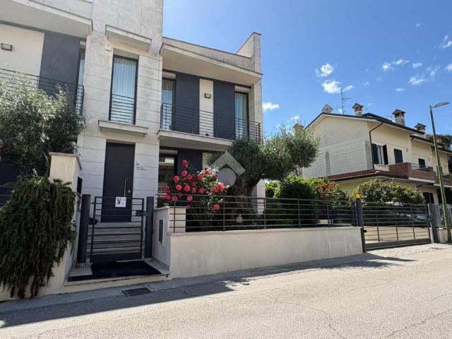 Villa in vendita a Cesenatico FC