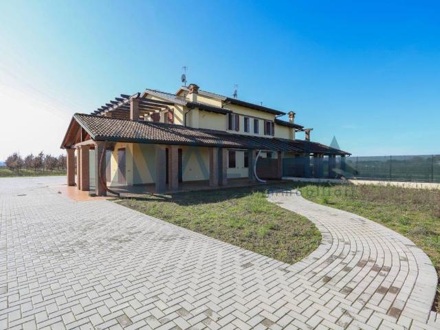 Villa in vendita a Cesenatico FC