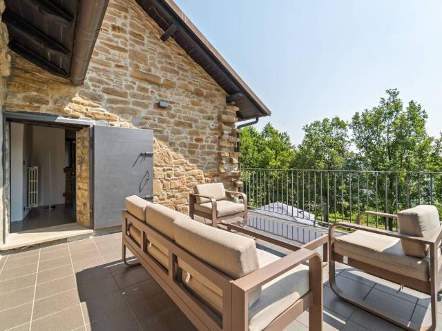 Villa in vendita a Cessole AT