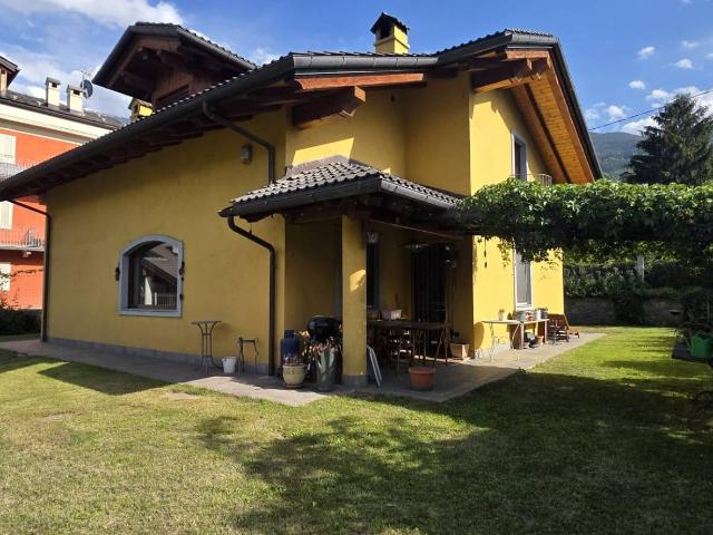 Villa in vendita a Charvensod