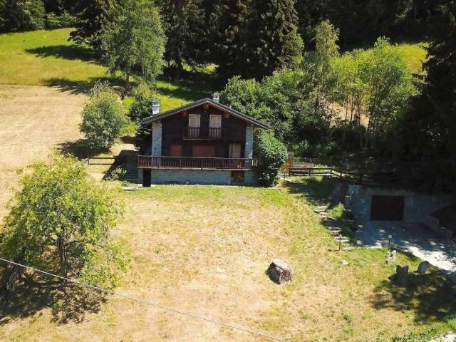 Villa in vendita a Charvensod AO
