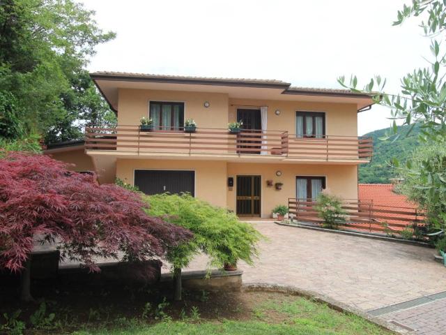 Villa in vendita a Chiampo VI