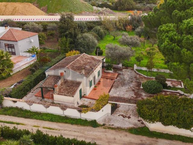 Villa in vendita a Chiaramonte Gulfi RG
