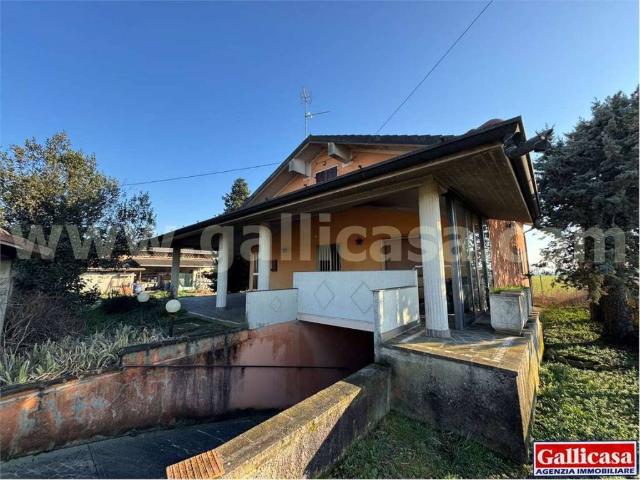 Villa in vendita a Chiari BS