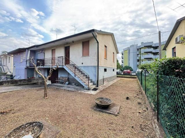 Villa in vendita a Chiari BS