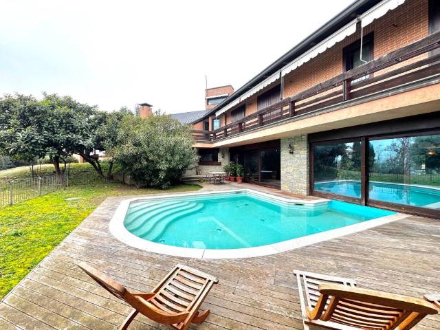 Villa in vendita a Chieri TO