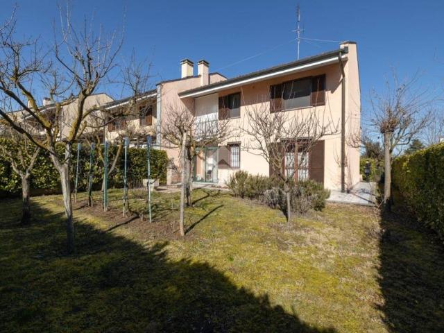 Villa in vendita a Chieri TO