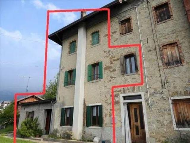 Villa in vendita a Chies d'Alpago BL