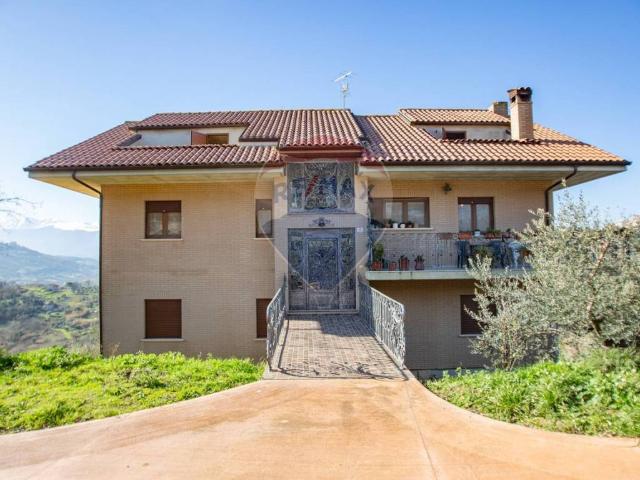 Villa in vendita a Chieti CH