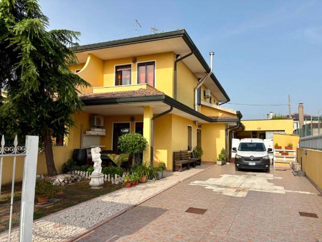 Villa in vendita a Chioggia VE