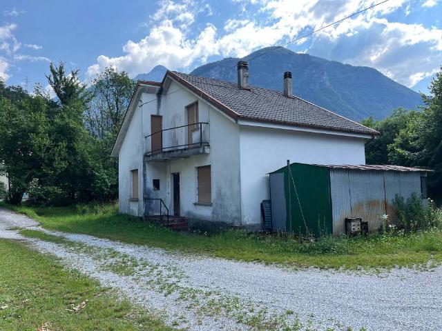 Villa in vendita a Chiusaforte UD