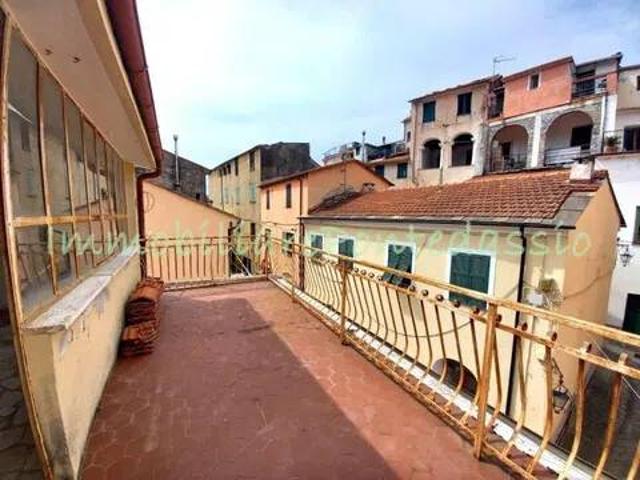 Villa in vendita a Chiusanico IM