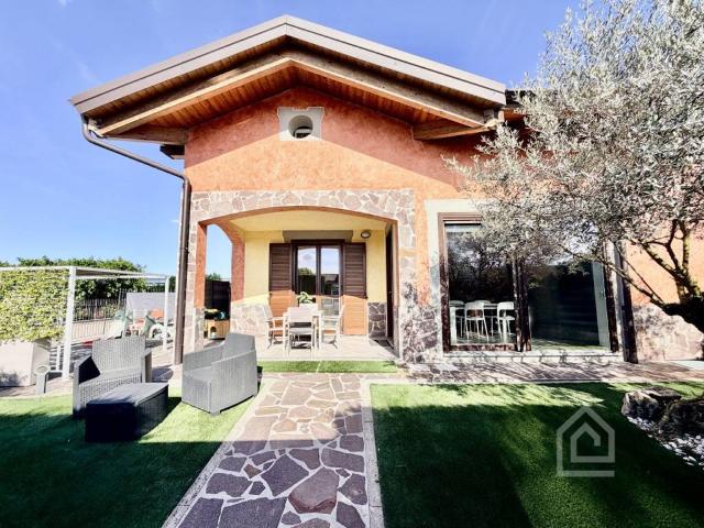 Villa in vendita a Chivasso TO