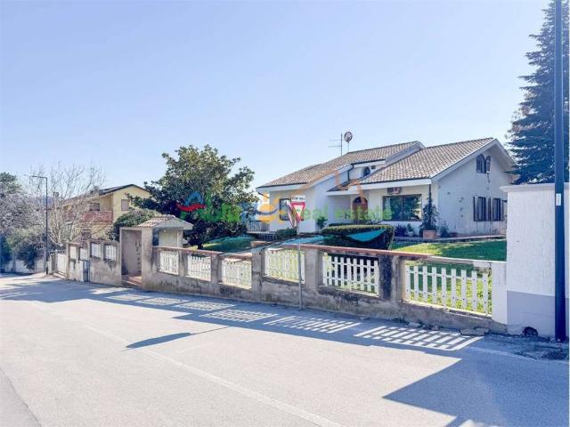 Villa in vendita a Città Sant'Angelo PE
