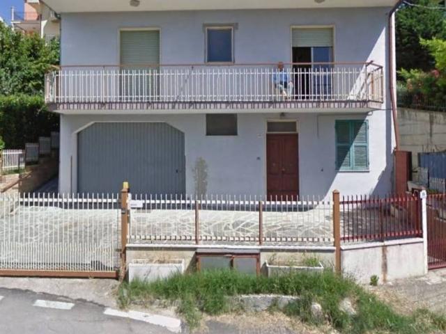 Villa in vendita a Città Sant'Angelo PE