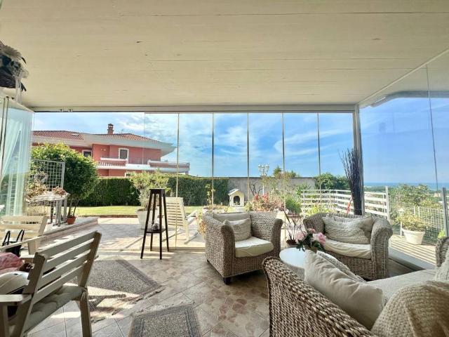 Villa in vendita a Città Sant'Angelo PE