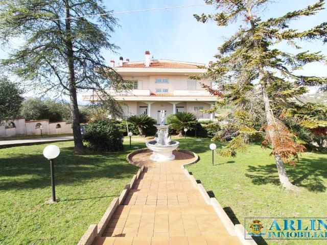 Villa in vendita a Città Sant'Angelo PE
